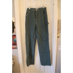Green carpenter pants from Pacsun. Size: 28